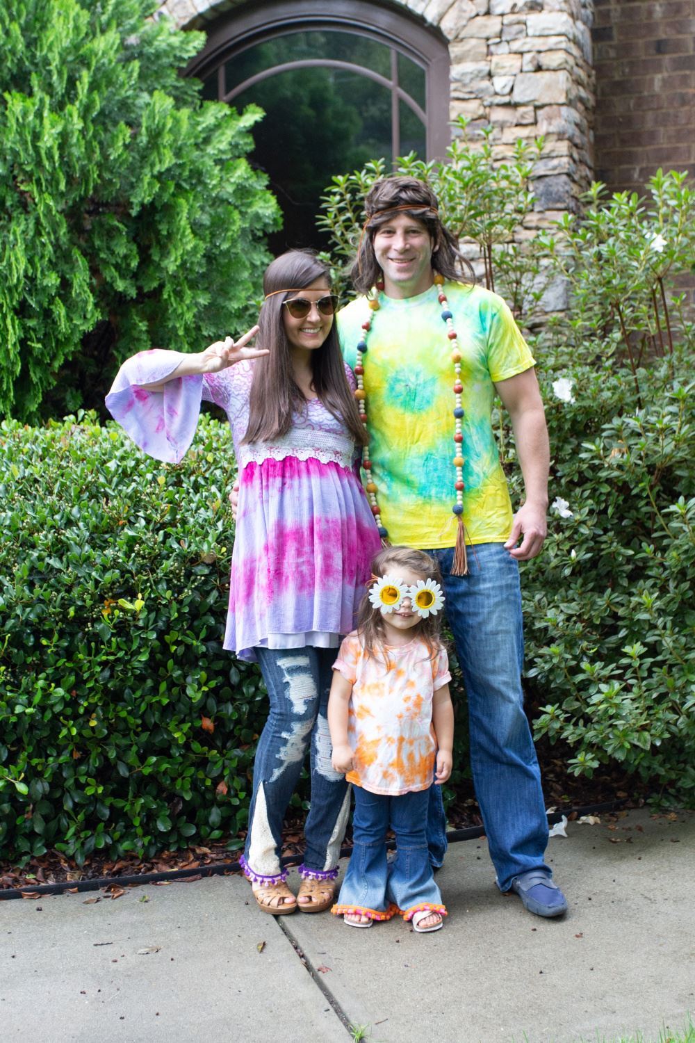 Easy Hippie Costumes for the Whole Fam | Tie Dye Your Summer